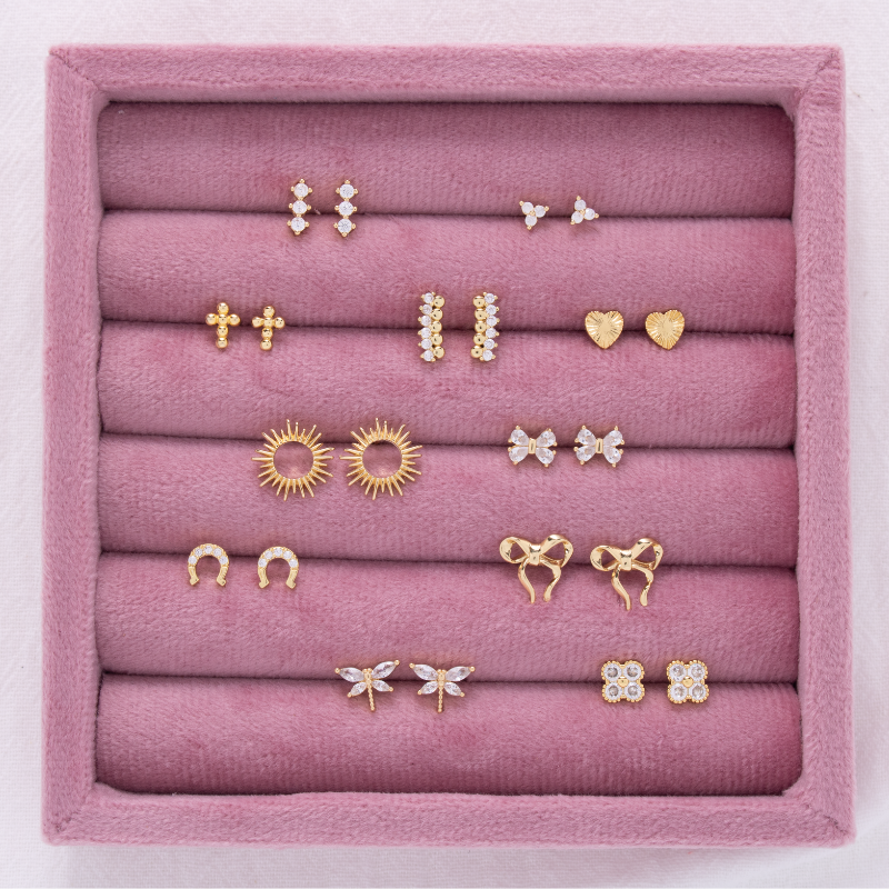 Horseshoe Studs On Velvet Gift Tag